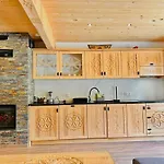 Stella Haus